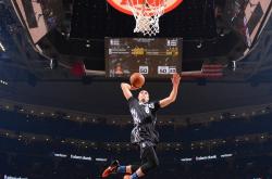 开云官方app入口-若日尼奥爆发引领风骚，伊朗一波流带走贝蒂斯