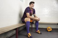 开云下载-巨人杀手，当草根撕碎秩序，传奇在轰鸣中诞生