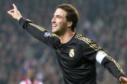 开云官方app入口-冷焰焚霜，当牙买加闪电在欧冠的雪夜撕裂里昂