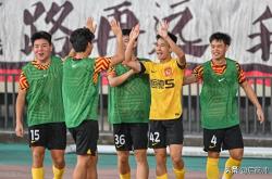 开云官网-粤媒头条披露内幕，球队训练现场一览无余