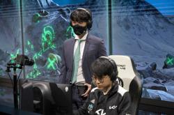 开云体育下载-PSG横扫DK，Canyon操刀奇招英雄翻盘宿命之战淘汰赛，引爆全场热议的简单介绍