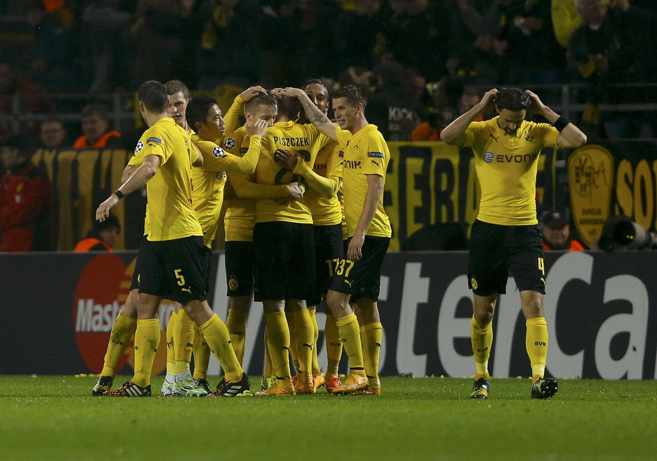 赫塔菲主场迎战塞维利亚，双方战成-平局