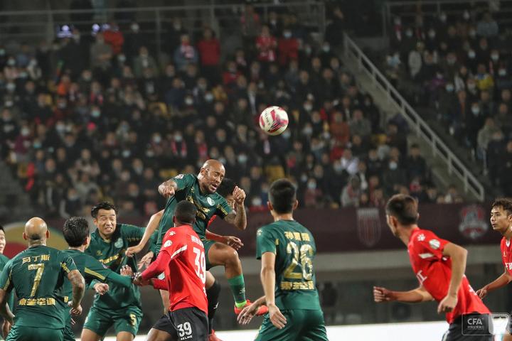 杭州绿城客场战胜对手，连胜势头明显