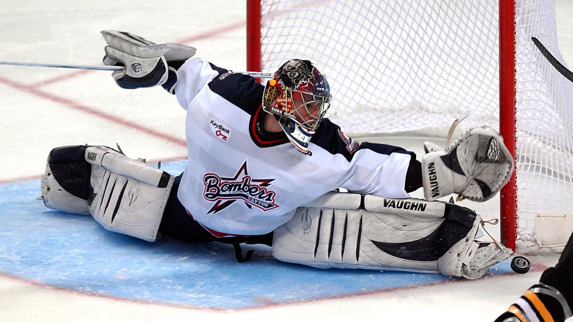 鏖战,当亚平宁绿茵遇见洛基山巅—体育意志的跨维度共振