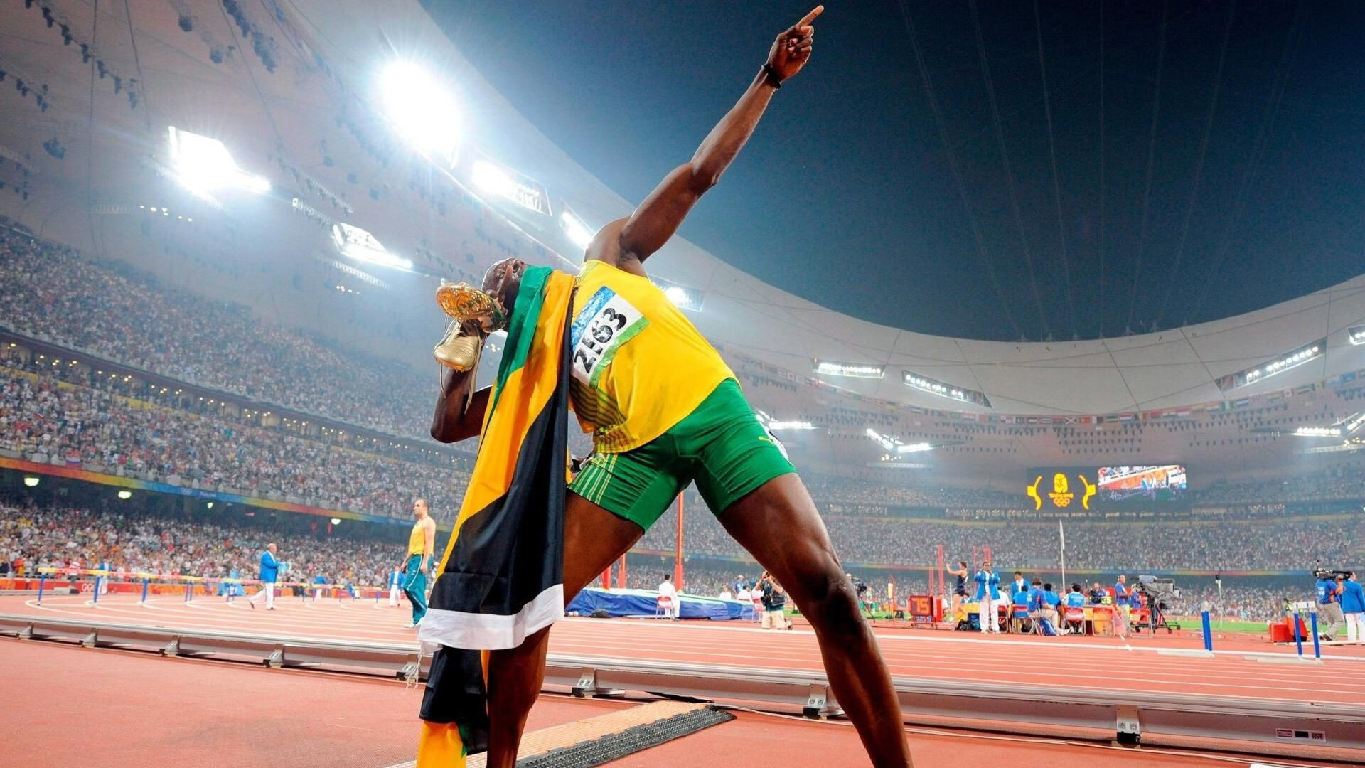 火山灰覆盖混凝土,当墨西哥城的脉搏在苏亚雷斯血管里跳动