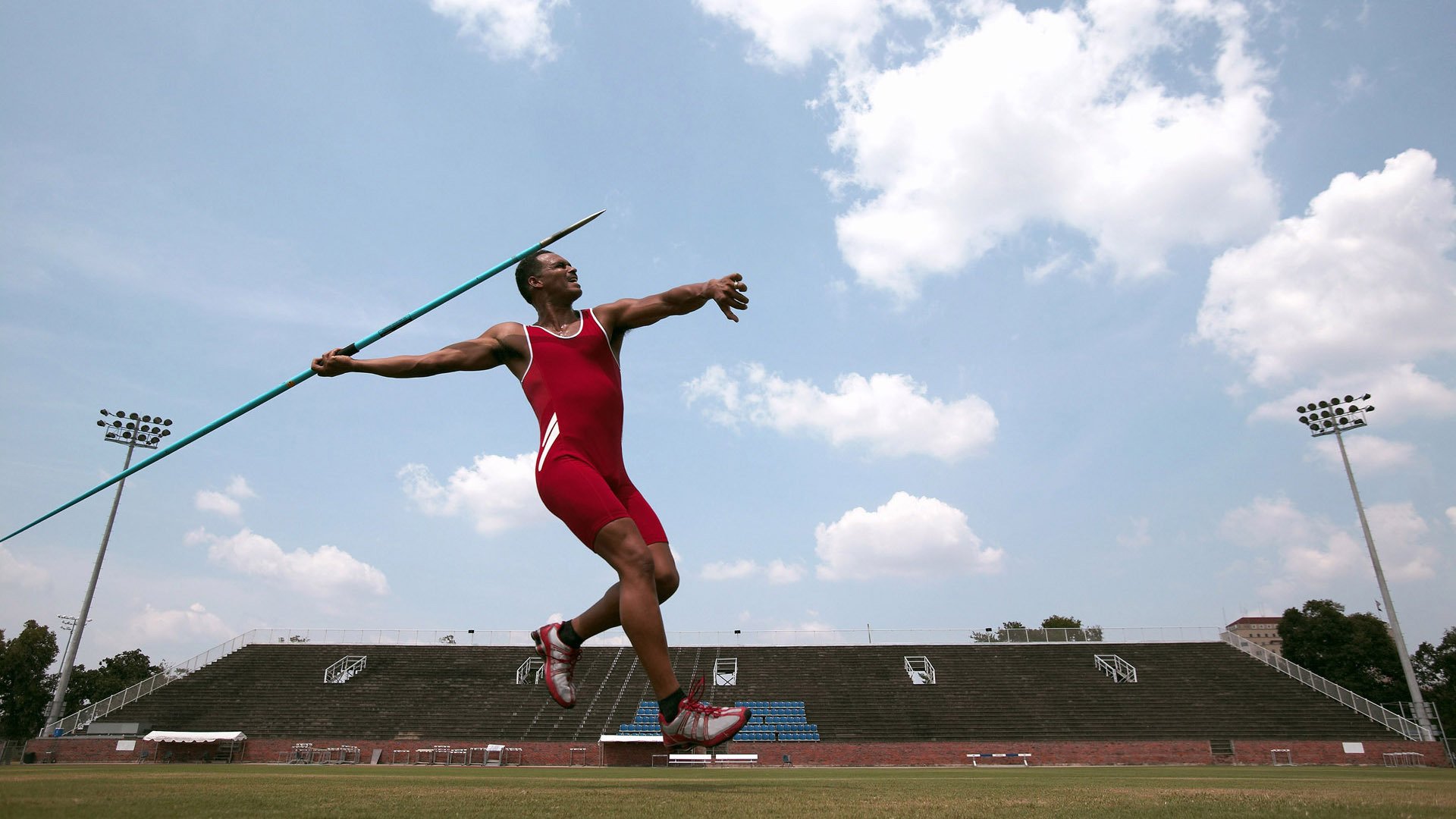 诺坎普的火焰，一曲胜利与个人光芒的交响诗