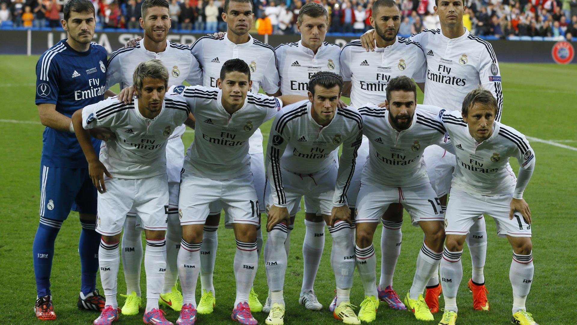 团队魔法与个人神话，多特蒙德完美风暴，莱万四记重炮击穿巴黎